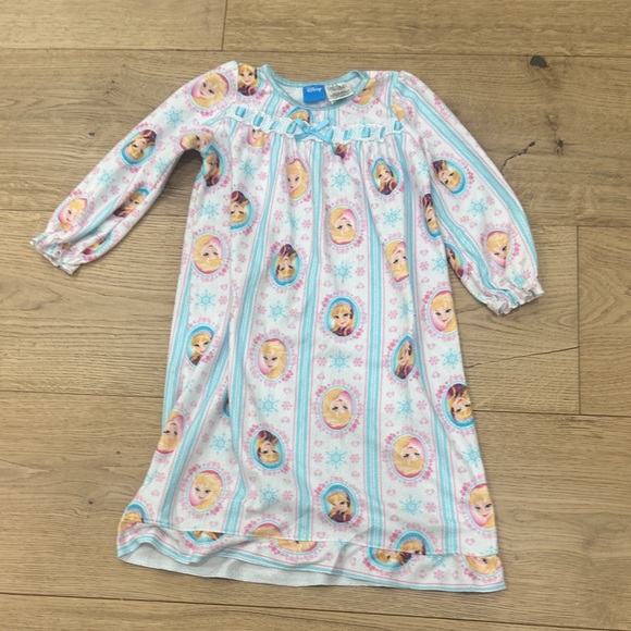 Disney Princess Nightgown - Blue and Pink 4T - Picture 1 of 1